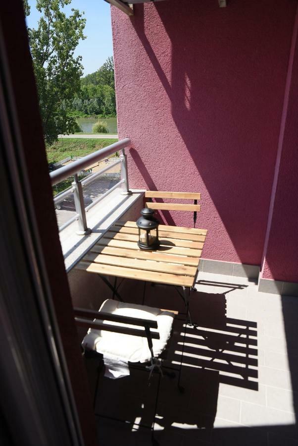 Tamis Kapija Apartment Pancevo Ngoại thất bức ảnh